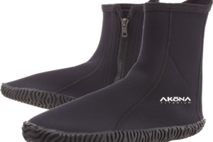 neoprene boots for scuba divers